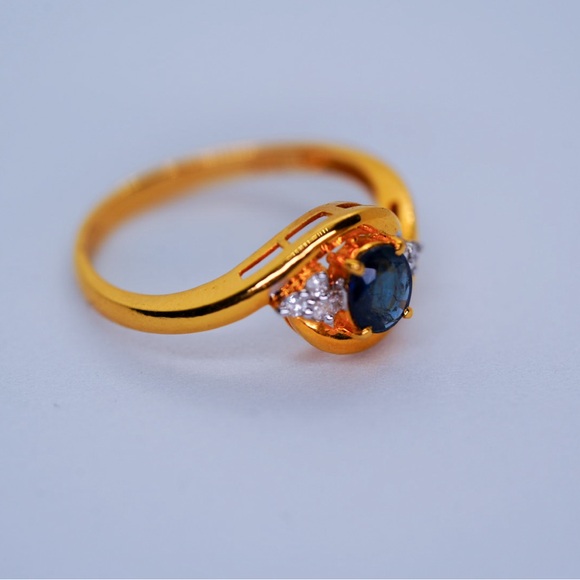 New Unheated Natural Burmese Sapphire in Genuine 18K Gold Ring - Picture 3 of 7
